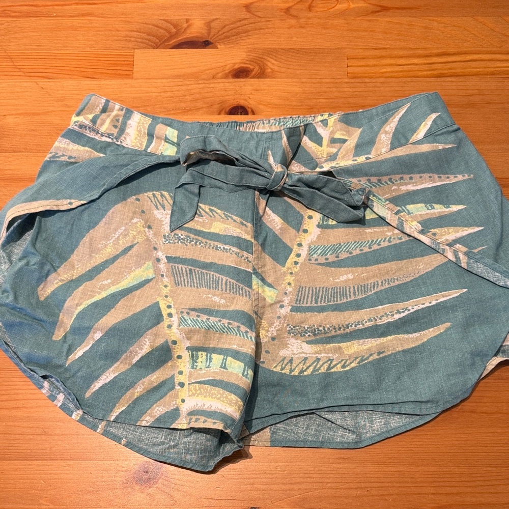 Patagonia shorts size small